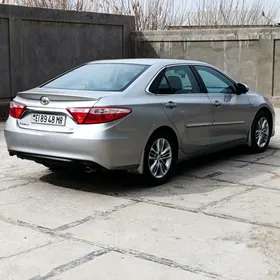 Toyota Camry 2015