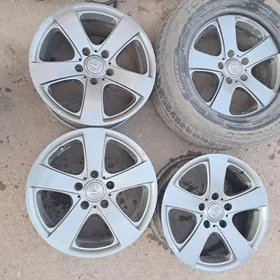 16 тоета боляр