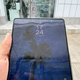 Samsung Z Fold 5