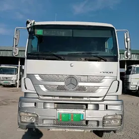 Mercedes-Benz ACTROS 3331 2015