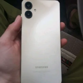 Samsung A06