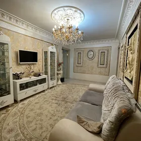 11 мкр 1 этаж 3 комнаты