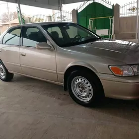 Toyota Camry 2001