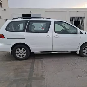 Toyota Sienna 1998