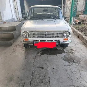 Lada 2104 1980