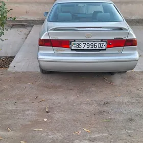 Toyota Camry 2001