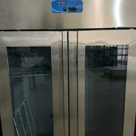 Iki gapyly holodilnik