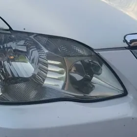 Fara Avalon  2 bile şFara