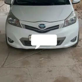 Toyota Yaris 2012