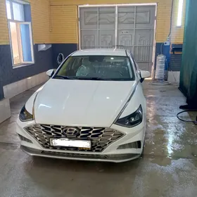 Hyundai Sonata 2021