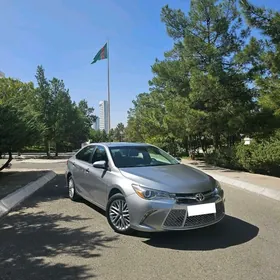 Toyota Camry 2016