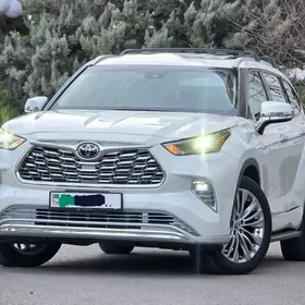 Toyota Highlander 2022