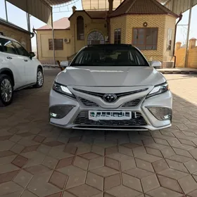 Toyota Camry 2022
