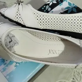 женские белые макасины