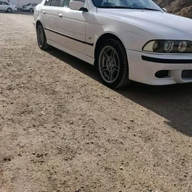 BMW E39 2003