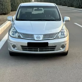 Nissan Versa 2010