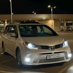 Toyota Sienna 2019