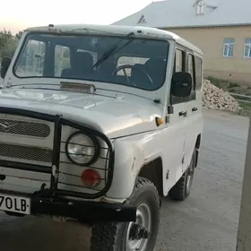 UAZ 469 2001