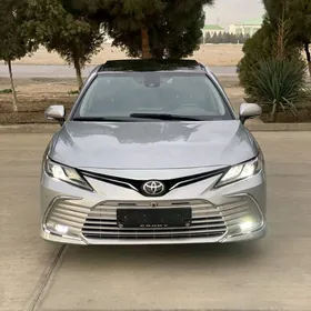 Toyota Camry 2024