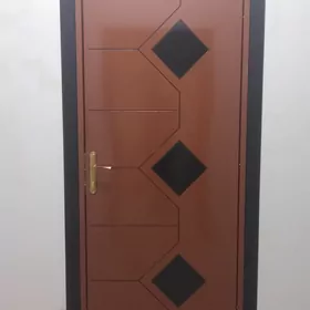 Gapylar icki we dasky