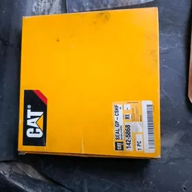 Caterpillar коренной сальник