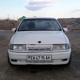 Opel Vectra 1990