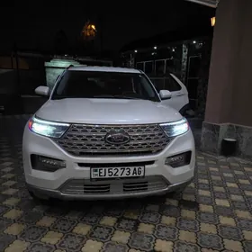 Ford Explorer 2023