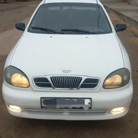 Daewoo Lanos 2002