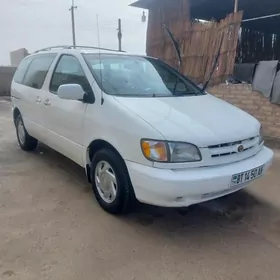 Toyota Sienna 1999
