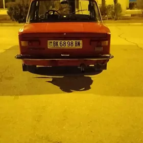 Lada 2104 1982