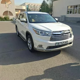 Toyota Highlander 2016