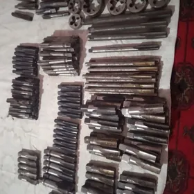 токарный инструменты