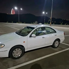 Nissan Sunny 2009