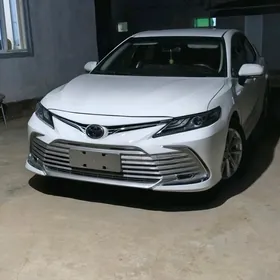 Toyota Camry 2022