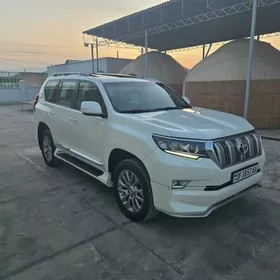 Toyota Land Cruiser Prado 2018