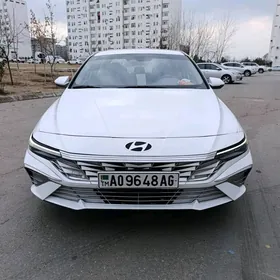 Hyundai Elantra 2024