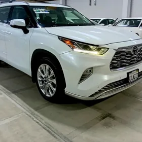 Toyota Highlander 2022