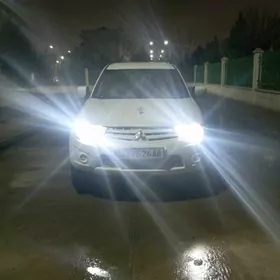 Mitsubishi L200 2012