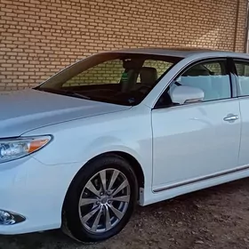Toyota Avalon 2011