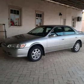 Toyota Camry 2001
