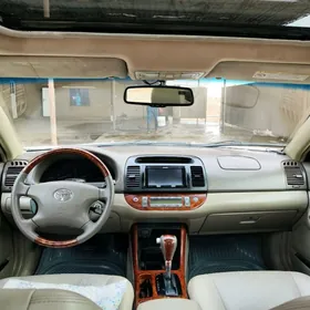Toyota Camry 2004
