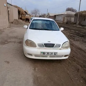 Daewoo Lanos 1999