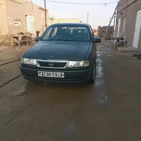 Opel Vectra 1990