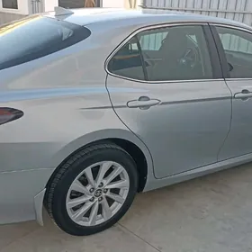 Toyota Camry 2022