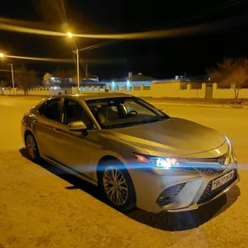 Toyota Camry 2020