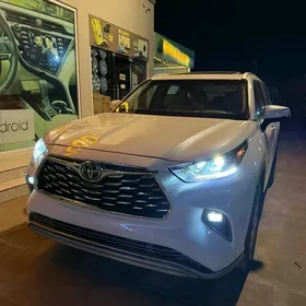 Toyota Highlander 2022