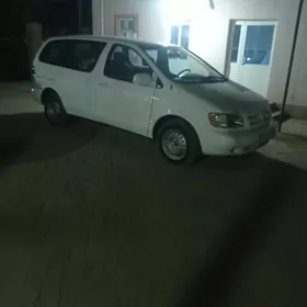 Toyota Sienna 1999