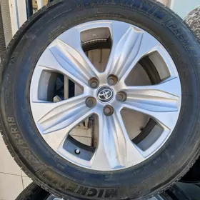 2022 highlander xle diska