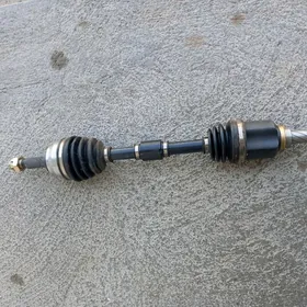 Versa 2010 granat cep tarap