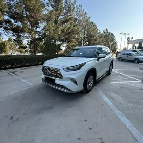 Toyota Highlander 2020